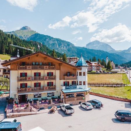 Hotel Ciamol Campitello di Fassa Exteriör bild
