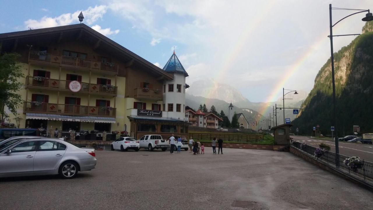 Hotel Ciamol Campitello di Fassa Exteriör bild
