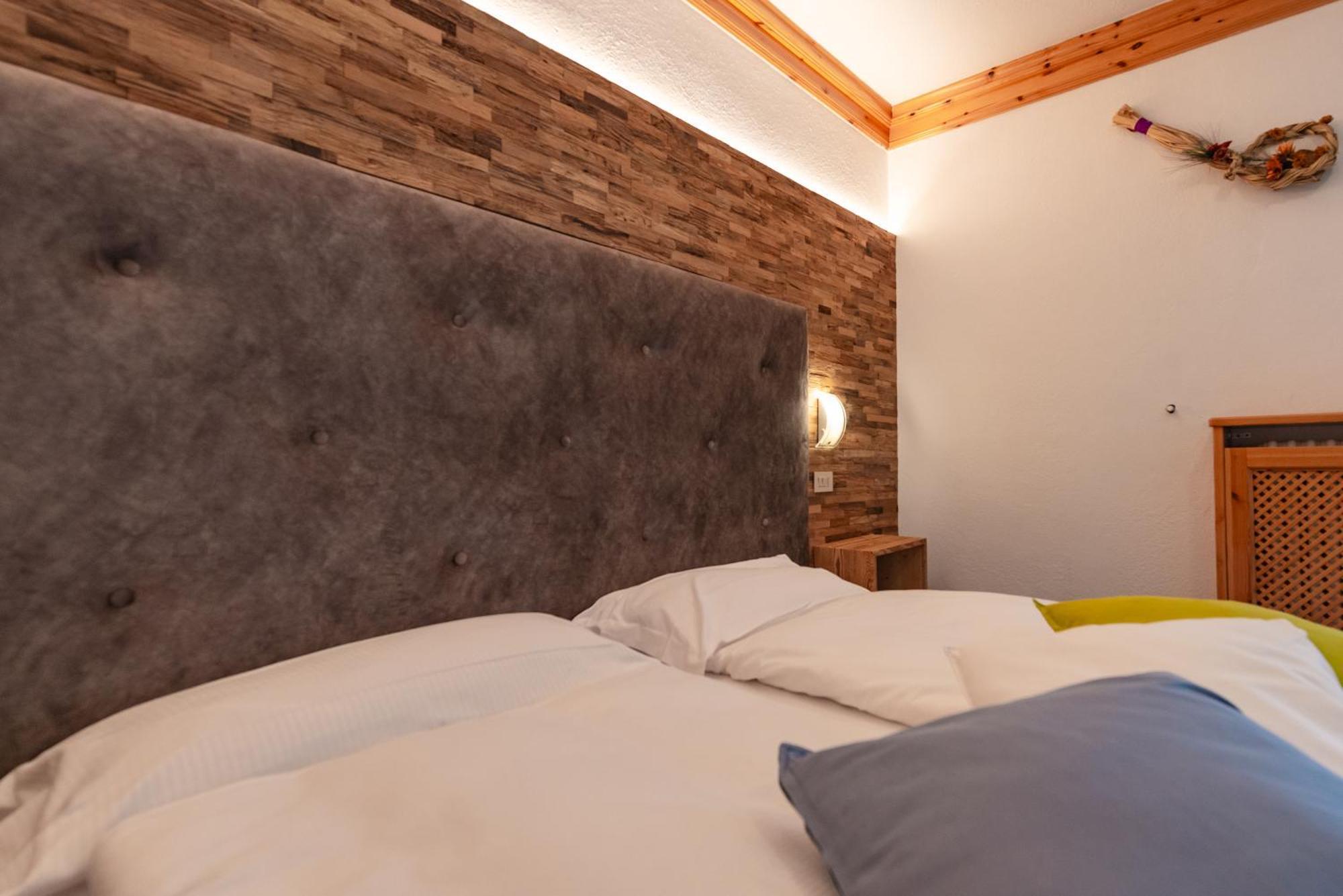 Hotel Ciamol Campitello di Fassa Exteriör bild